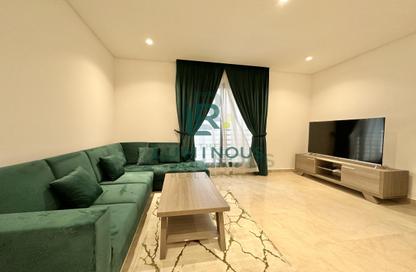 Apartment - 2 Bedrooms - 2 Bathrooms for rent in Salmaniya - Manama - Capital Governorate