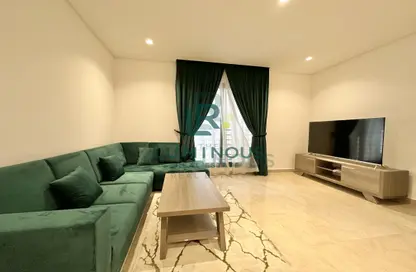 Apartment - 2 Bedrooms - 2 Bathrooms for rent in Salmaniya - Manama - Capital Governorate