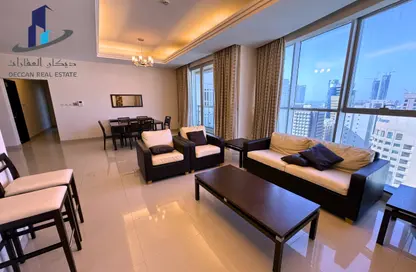 Apartment - 2 Bedrooms - 3 Bathrooms for rent in Diplomatic Area - Manama - Capital Governorate
