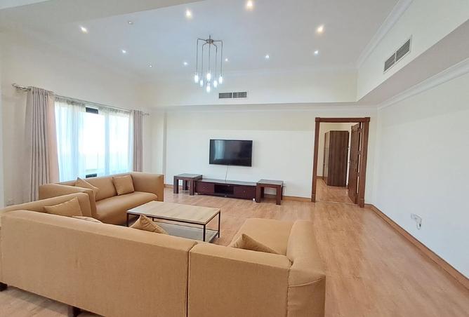 976660 - Property Image 2