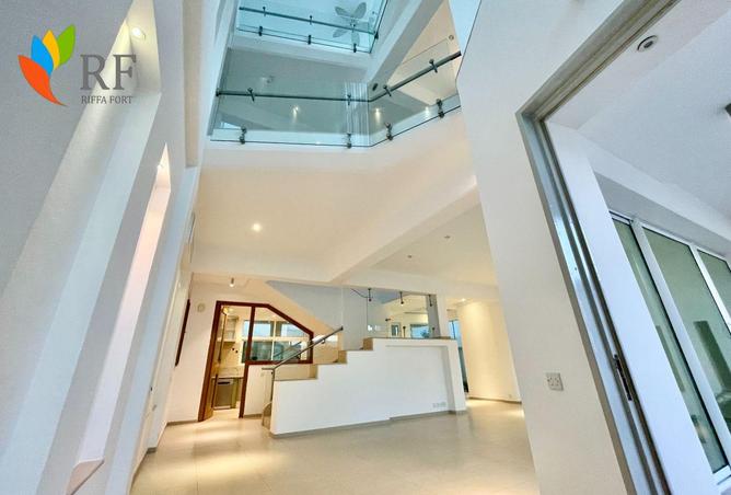 958723 - Property Main Image