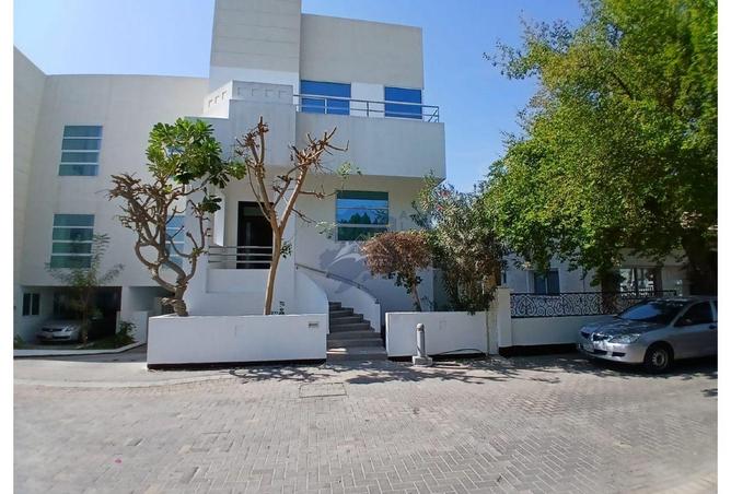 968176 - Property Image 2