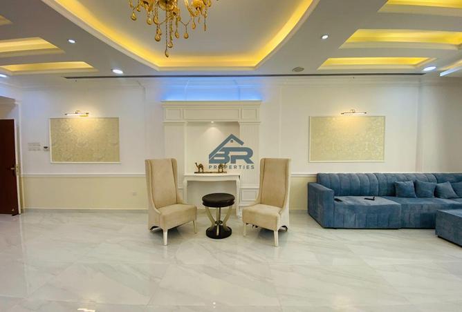 967461 - Property Image 3