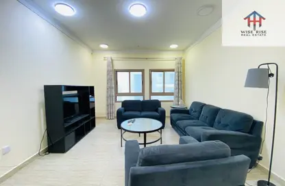 Apartment - 2 Bedrooms - 2 Bathrooms for rent in Busaiteen - Muharraq Governorate