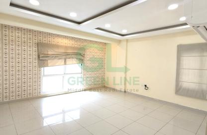 Apartment - 2 Bedrooms - 3 Bathrooms for rent in Hidd - Muharraq Governorate