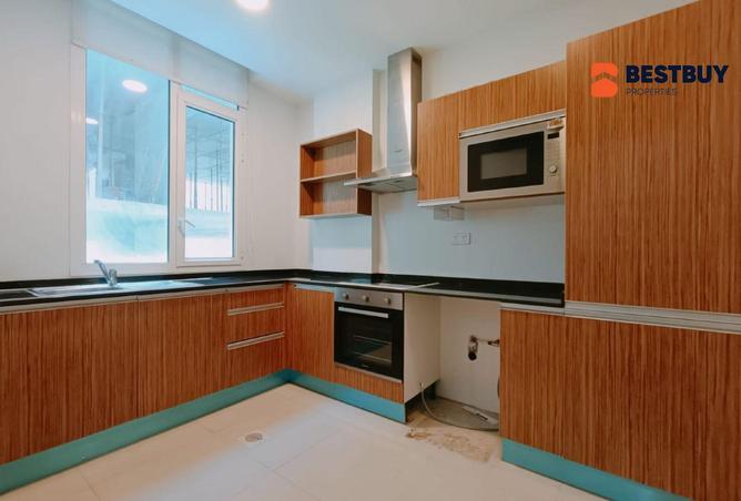 989623 - Property Image 3