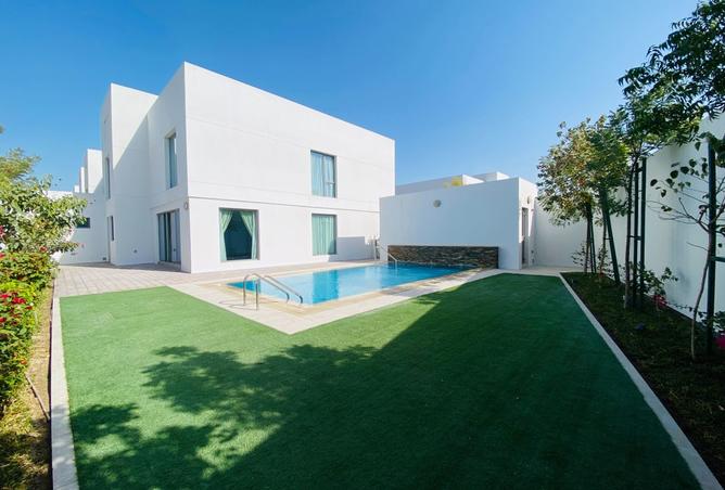 992814 - Property Image 2