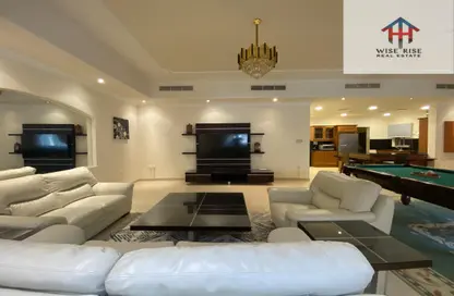 Apartment - 2 Bedrooms - 3 Bathrooms for rent in Mahooz - Manama - Capital Governorate