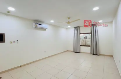 Apartment - 2 Bedrooms - 2 Bathrooms for rent in Janabiya - Northern Governorate