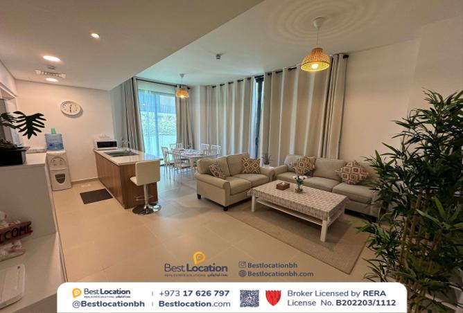 893178 - Property Image 2