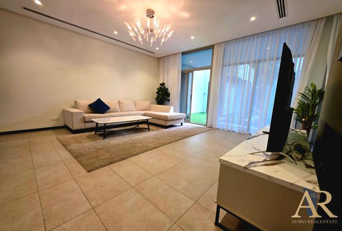 983719 - Property Image 3