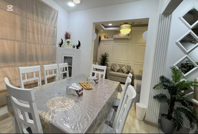 990165 - Property Image 2