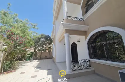 فيلا - 8 غرف نوم - 8 حمامات للبيع في البسيتين - المحرق