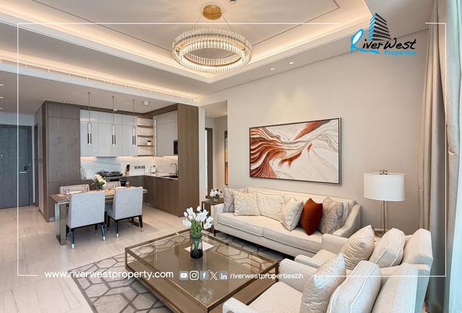 990443 - Property Image 2