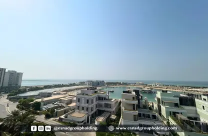Apartment - 1 Bedroom - 2 Bathrooms for sale in Reef Island - Capital Governorate