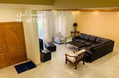 Villa - 4 Bedrooms - 4 Bathrooms for rent in Al Juffair - Capital Governorate