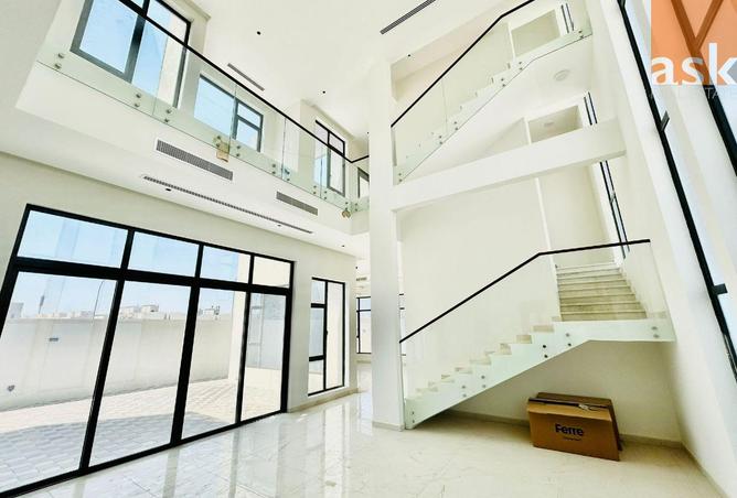 954490 - Property Image 2