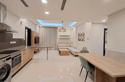 Apartment - 3 Bedrooms - 3 Bathrooms for rent in Seef - Capital Governorate