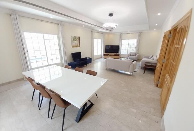 988937 - Property Image 2