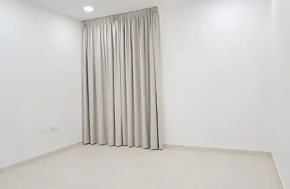 Apartment - 2 Bedrooms - 2 Bathrooms for rent in Tubli - Central Governorate