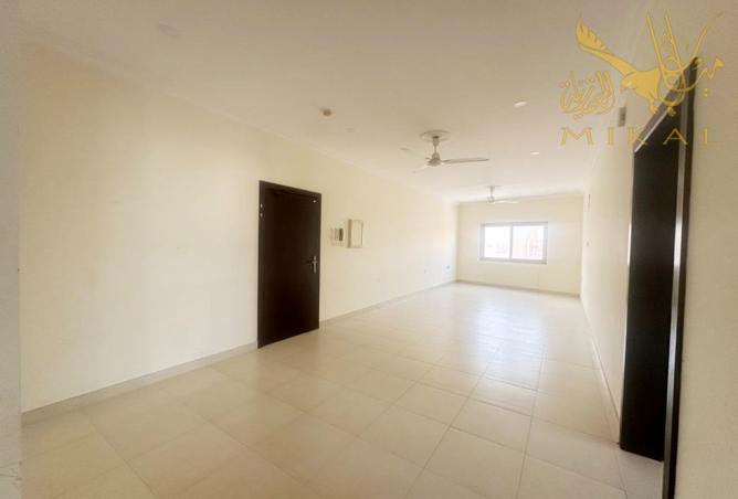 983386 - Property Image 3