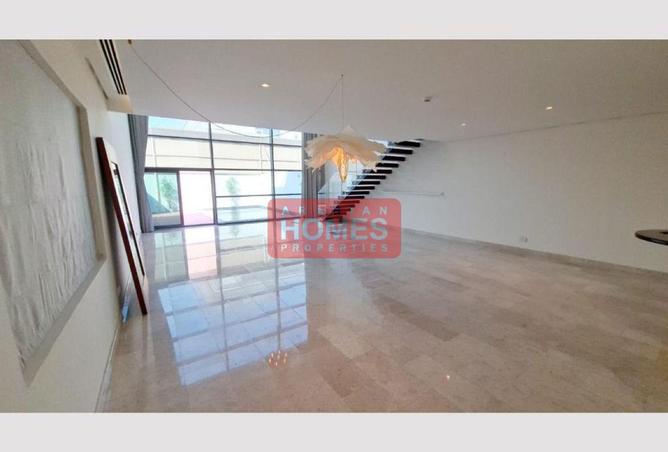 961105 - Property Image 2