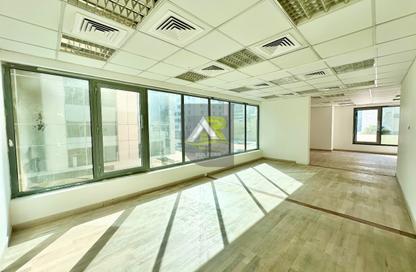 Office Space - Studio - 1 Bathroom for rent in Seef - Capital Governorate