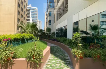 Garden image for: Apartment - 1 Bathroom for rent in Al Juffair - Capital Governorate, Image 1