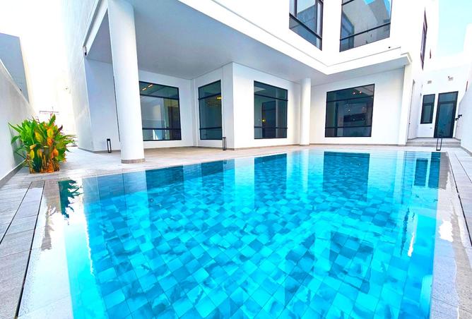 979715 - Property Image 3