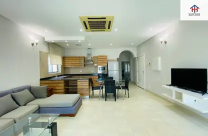 Apartment - 2 Bedrooms - 2 Bathrooms for rent in Janabiya - Northern Governorate