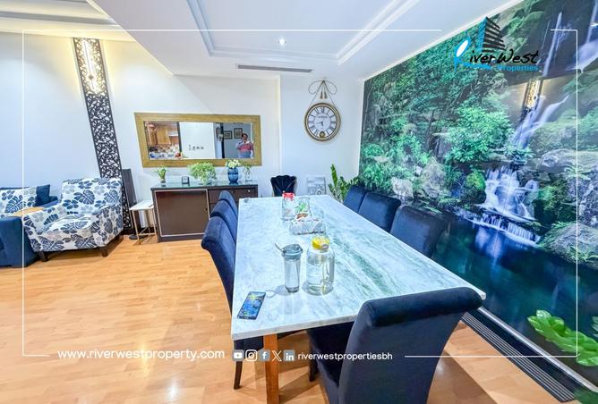 989327 - Property Image 3