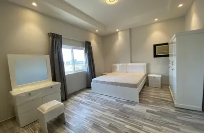 Apartment - 2 Bedrooms - 2 Bathrooms for rent in Al Juffair - Capital Governorate