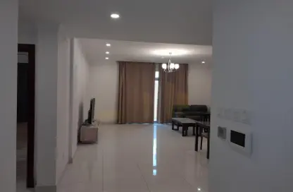 Hall / Corridor image for: Apartment - 2 Bedrooms - 3 Bathrooms for rent in Busaiteen - Muharraq Governorate, Image 1
