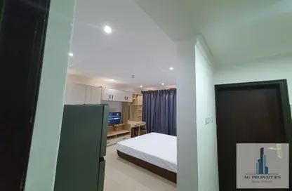 Apartment - Studio - 1 Bathroom for rent in Exhibition Road - Hoora - Capital Governorate