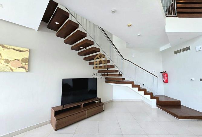 982410 - Property Image 3