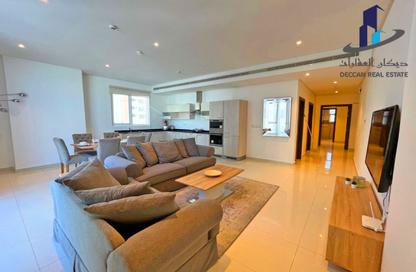 Apartment - 2 Bedrooms - 3 Bathrooms for rent in Al Juffair - Capital Governorate