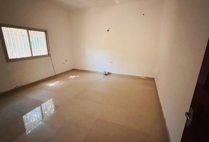 971117 - Property Image 3