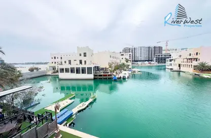 Villa - 4 Bedrooms - 5 Bathrooms for sale in Al Marsa Floating City - Amwaj Islands - Muharraq Governorate