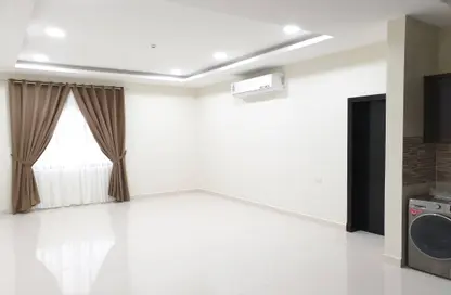 Apartment - 2 Bedrooms - 2 Bathrooms for rent in Saar - Northern Governorate