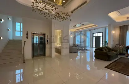 Villa - 5 Bedrooms - 6 Bathrooms for sale in Tubli - Central Governorate