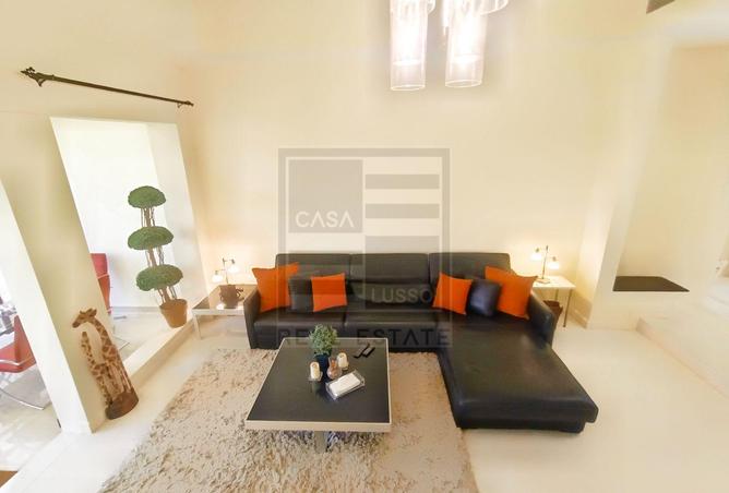 953778 - Property Image 2