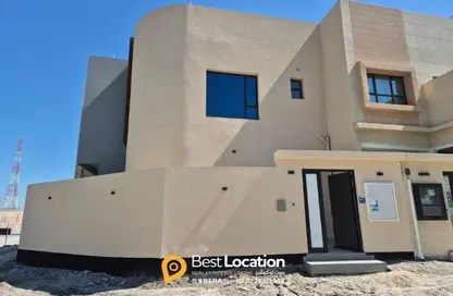 Villa - 4 Bedrooms - 4 Bathrooms for sale in Sitra - Central Governorate