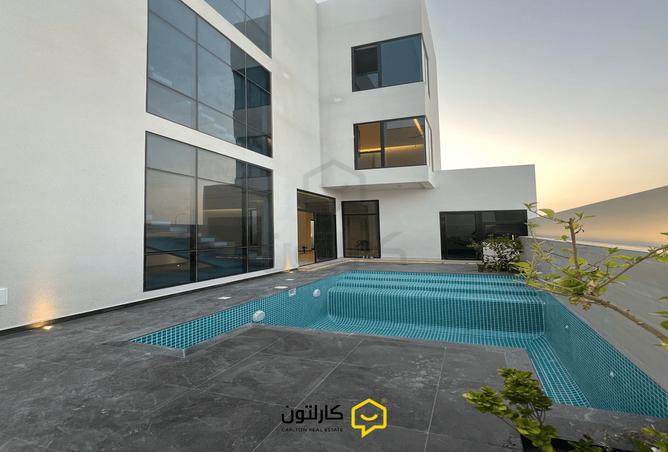 830930 - Property Image 3