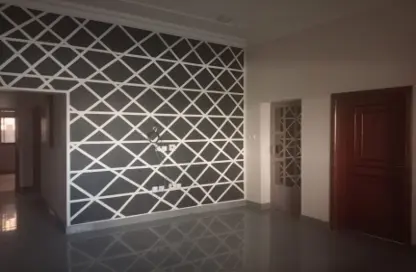 Apartment - 2 Bedrooms - 2 Bathrooms for rent in Tubli - Central Governorate