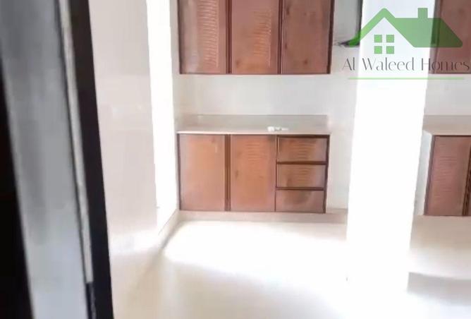 985038 - Property Image 2