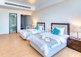 Apartment - 2 bedrooms - 3 bathrooms for rent in Sugaya - Manama - Capital Governorate