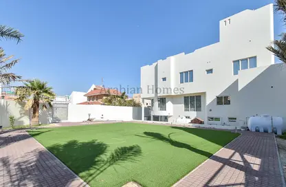 Villa - 5 Bedrooms - 6 Bathrooms for rent in Mahooz - Manama - Capital Governorate