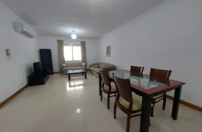 Living / Dining Room image for: Apartment - 1 Bedroom - 1 Bathroom for rent in Busaiteen - Muharraq Governorate, Image 1