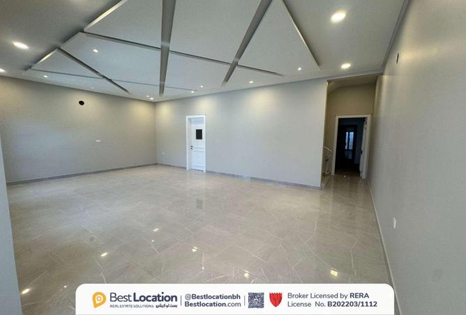 940809 - Property Image 3