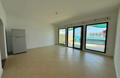 Villa - 3 Bedrooms - 4 Bathrooms for rent in Amwaj Avenue - Amwaj Islands - Muharraq Governorate